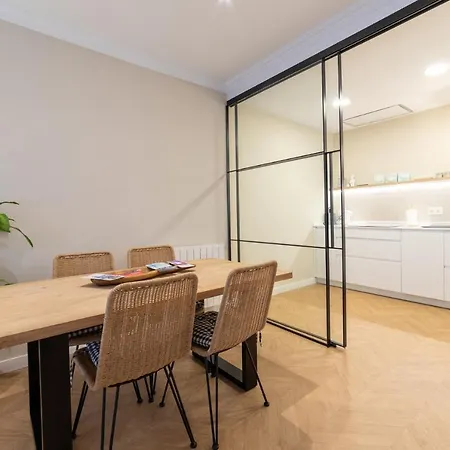 Deluxe Bella Easo By Cisan 산세바스티안